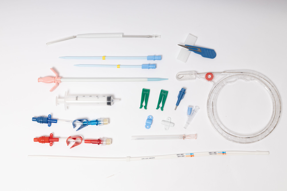 Retrograde Adult Step Tip Hemodialysis Catheter kit ( P2TC )